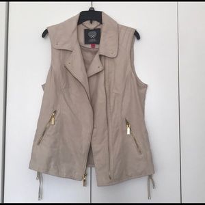 Vince Camuto vest